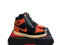 chaussures air jordan 1 mid de orange black 003